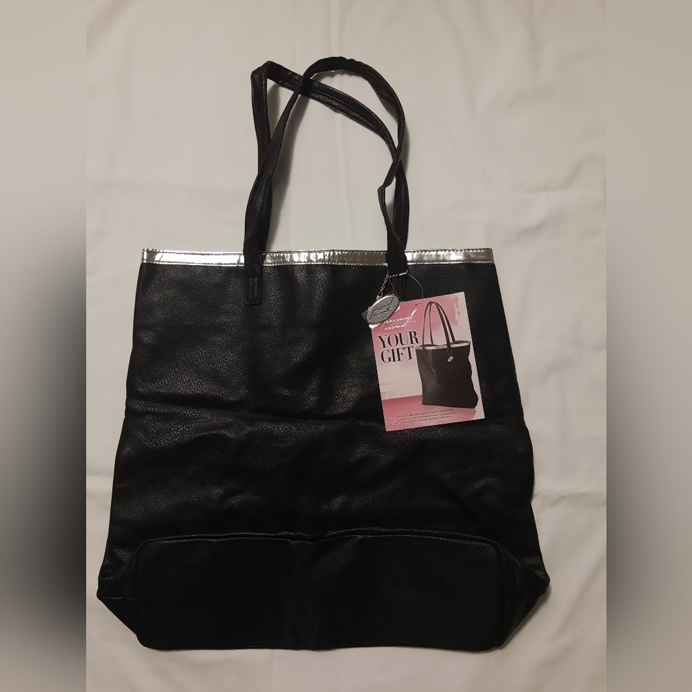 Personal Accents black tote bag